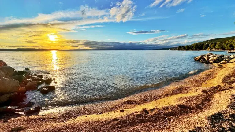 Kroatische Adria – kristallklares Wasser, sonnige Küsten und mediterrane Lebensfreude