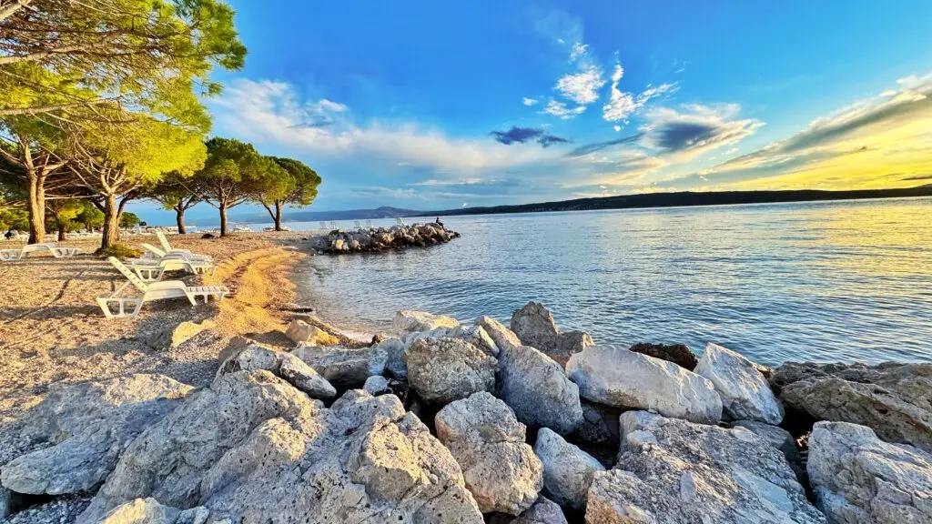 Kroatische Adria – kristallklares Wasser, sonnige Küsten und mediterrane Lebensfreude