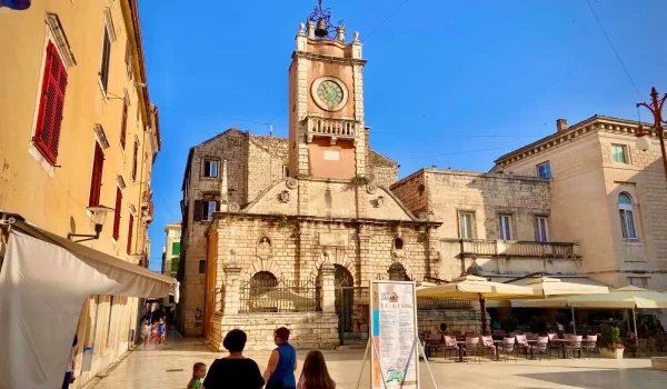 Kroatische Adria – kristallklares Wasser, sonnige Küsten und mediterrane Lebensfreude